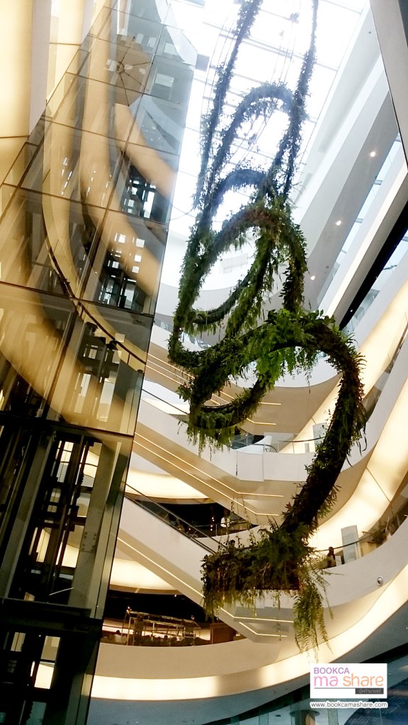 EmQuartier-Quartier-Water-Garden-food-zone-02