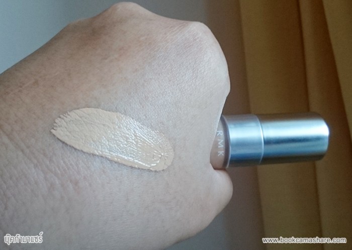 RMK-Gel-Creamy-Foundation-04