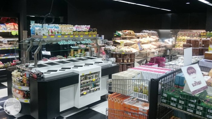 golden-place-shopping-02