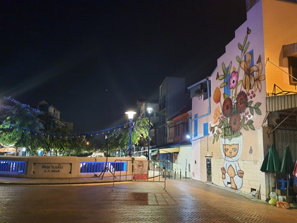 เดินเล่นถนนคนเดินคลองโอ่งอ่าง พิกัดใหม่ ในย่านเก่าแก่หลายร้อยปี pantip wongnai พันทิป วงใน ชลไปไหน chillpainai